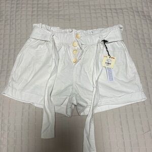 Zara High Waist White Shorts with Button Accents